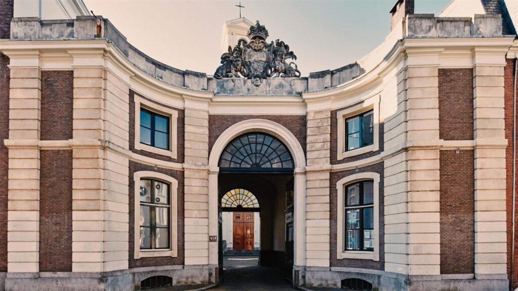 Het Spaansche Hof